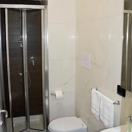 Centro Storico - Fermata Montesanto Pensjonat Neapol