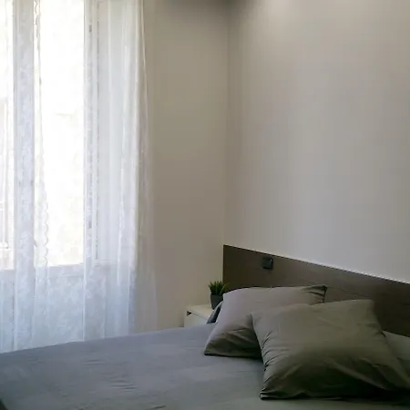 Centro Storico - Fermata Montesanto