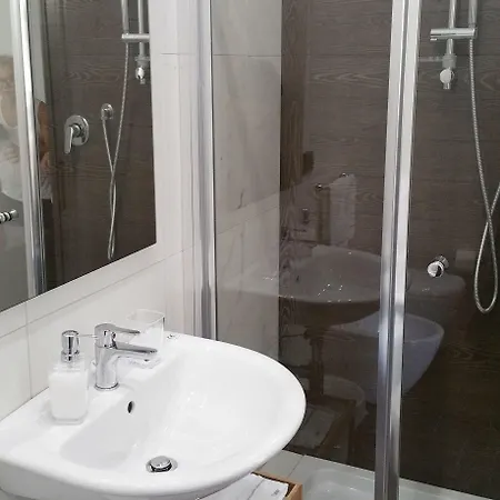 Centro Storico - Fermata Montesanto Pensjonat Neapol