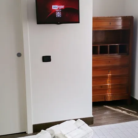 Centro Storico - Fermata Montesanto 4* Neapol